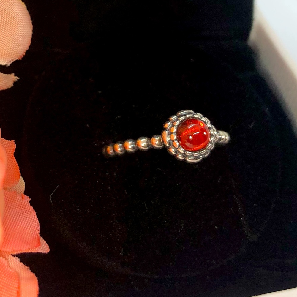 Pandora Birthday Blooms Ring ~ January🌺